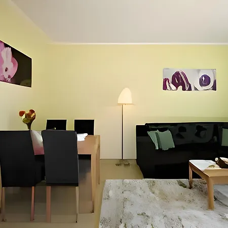 Bernstein We 06 Apartman